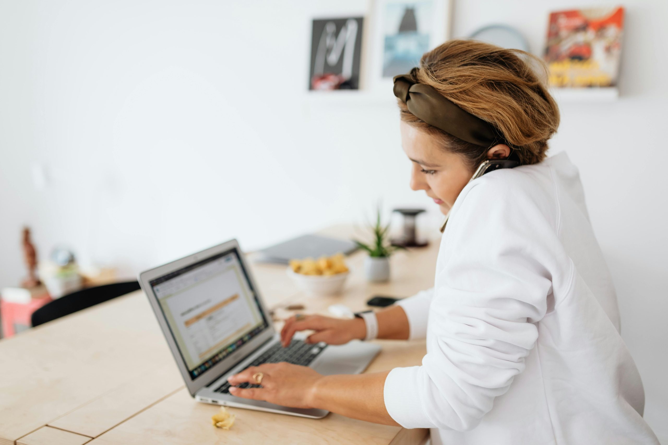 Tantangan Bisnis di Era Digital: Menghadapi dan Mengatasinya dengan Sukses